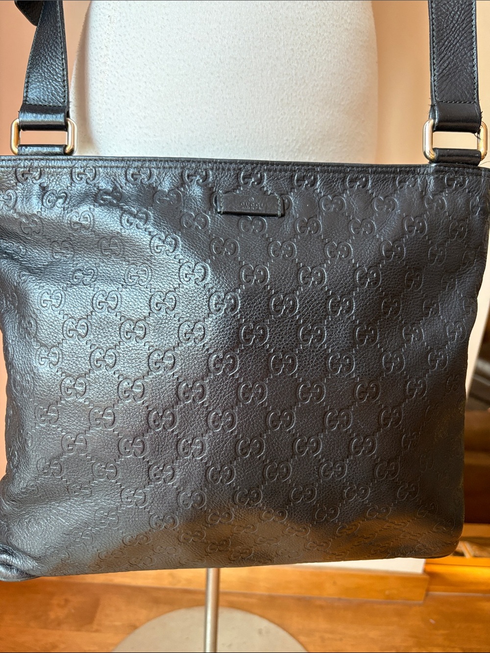 Gucci Guccissima Black Embossed Leather Crossbody Messenger Bag - Picture 3 of 12